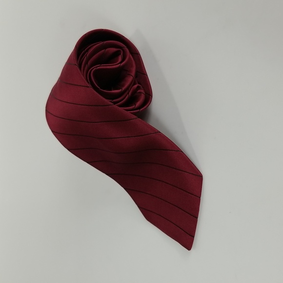 Pierre Cardin Red & Black Striped Silk Tie - Picture 7 of 11